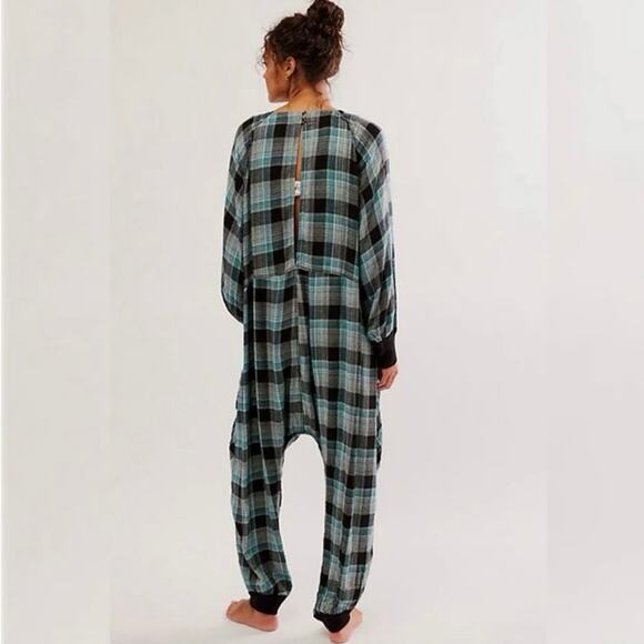 Free People Intimately Fallin For Flannel Blue Black Plaid Jumpsuit Medium - Picture 3 of 12